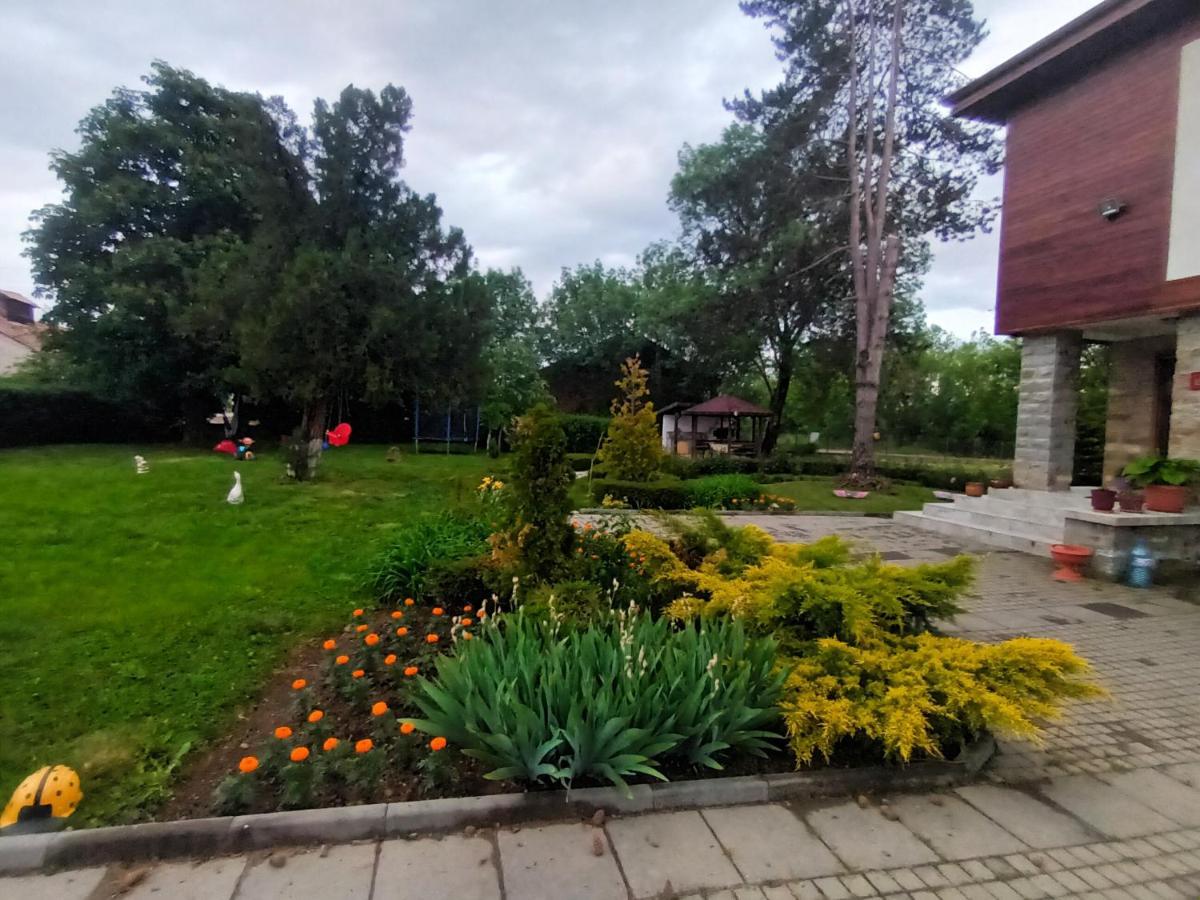 Guesthouse Gostilitsa Luaran gambar