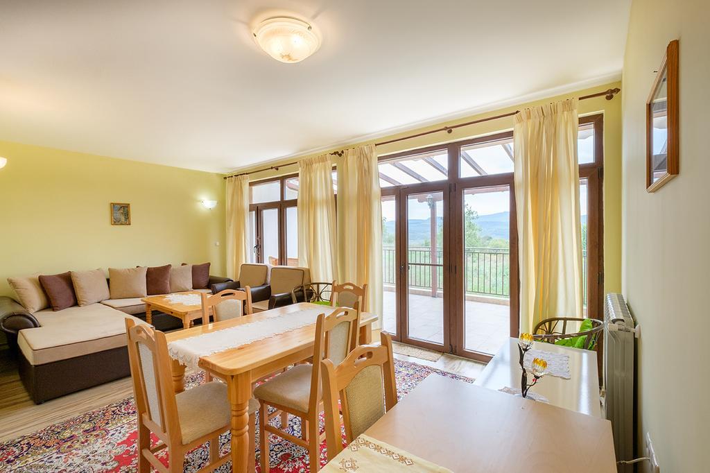 Guesthouse Gostilitsa Luaran gambar