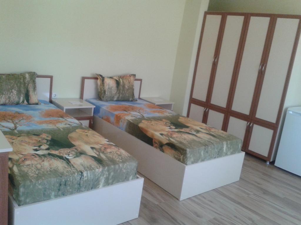 Guesthouse Gostilitsa Luaran gambar